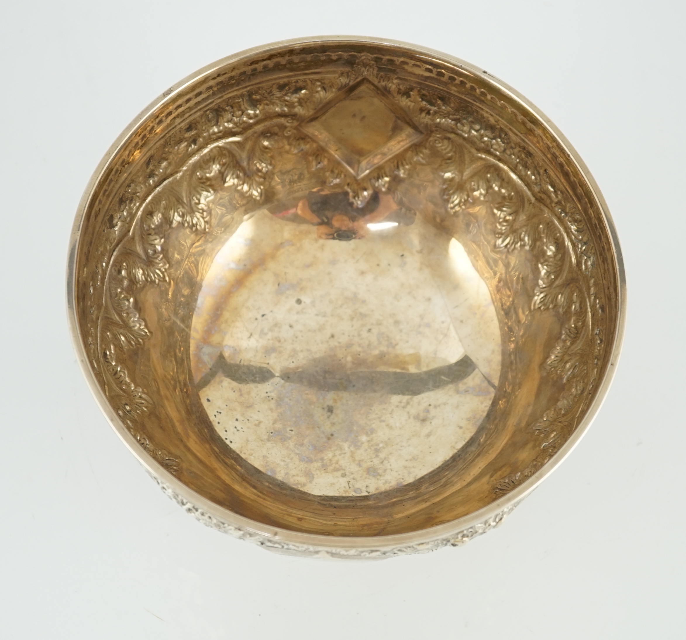 An early Victorian engine turned silver snuff box by Nathaniel Mills, Birmingham, 1840, 73mm.